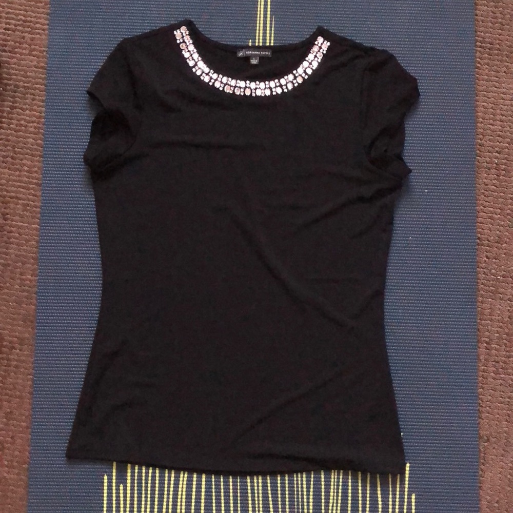 Black blouse with accent